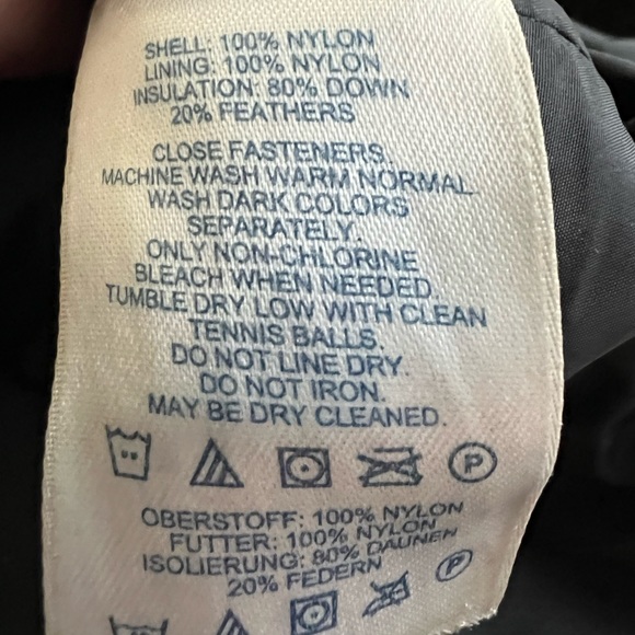 Lands’ End M Black Down Vest - Picture 5 of 5